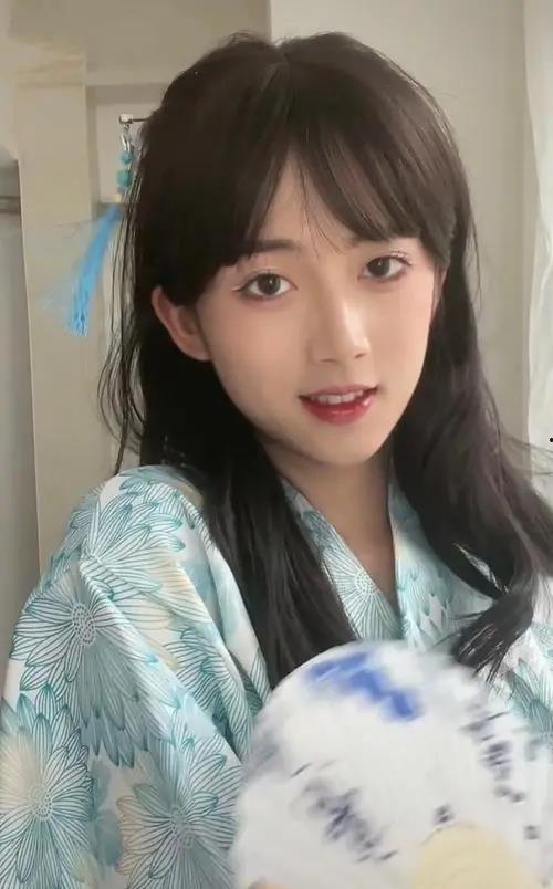 女装博主吃瓜视频大全