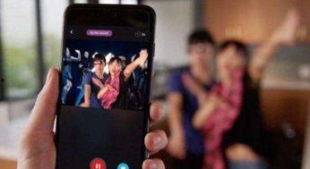 抖音吃瓜的胖女生视频在线观看,胖女生吃瓜视频，笑料百出，网友直呼“太解压”