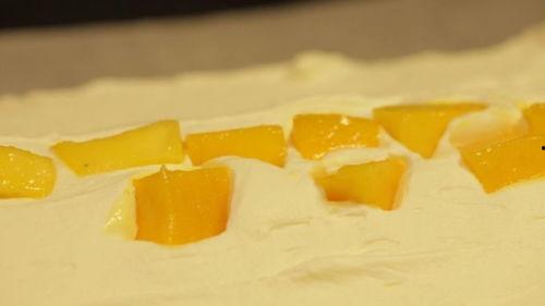 瓜仔吃蛋糕视频播放全集,甜蜜瞬间，欢乐满溢