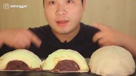 弟弟吃哈密瓜视频,萌态十足引网友热议