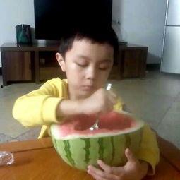 西瓜视频下雨天吃瓜,西瓜视频带你体验下雨天吃瓜的惬意时光