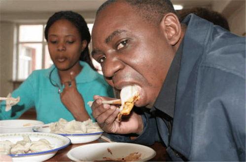 外国人吃瓜群视频,趣味横生瞬间集锦