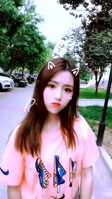 吃瓜旅游的女的视频大全