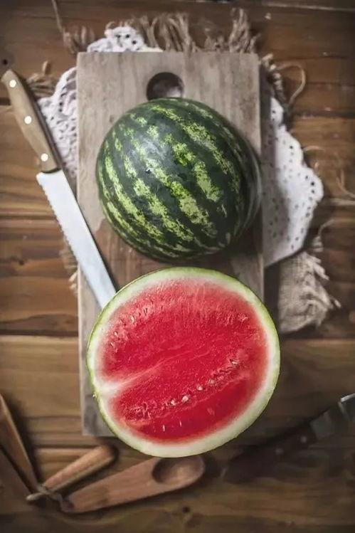 吃母瓜的视频大全集,美味探索之旅