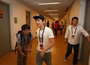 张警吃瓜视频大全,揭秘娱乐圈幕后故事