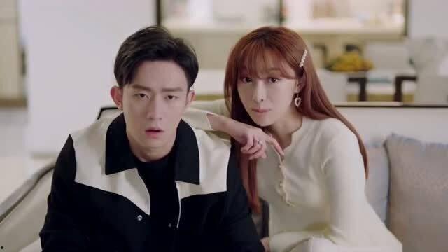 情侣唱歌吃瓜视频,甜蜜瞬间引网友热议