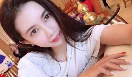 小美和小帅的吃瓜视频