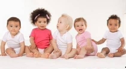 宝宝吃瓜幼儿园视频,幼儿园生活趣味横生